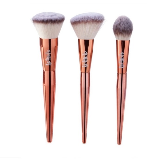 SOLD ✨ Rose Gold Face Cosmetics Bundle - Picture 8 of 8